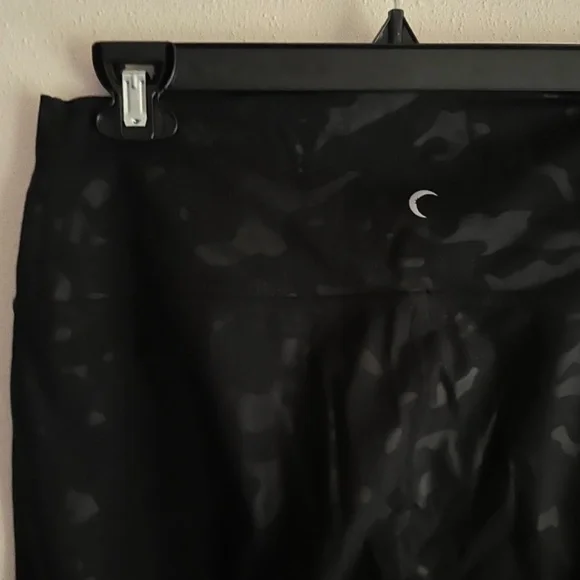 Zyia Active Black Battleship Camo Luxe Leggings Size 6-8 - Picture 4 of 8